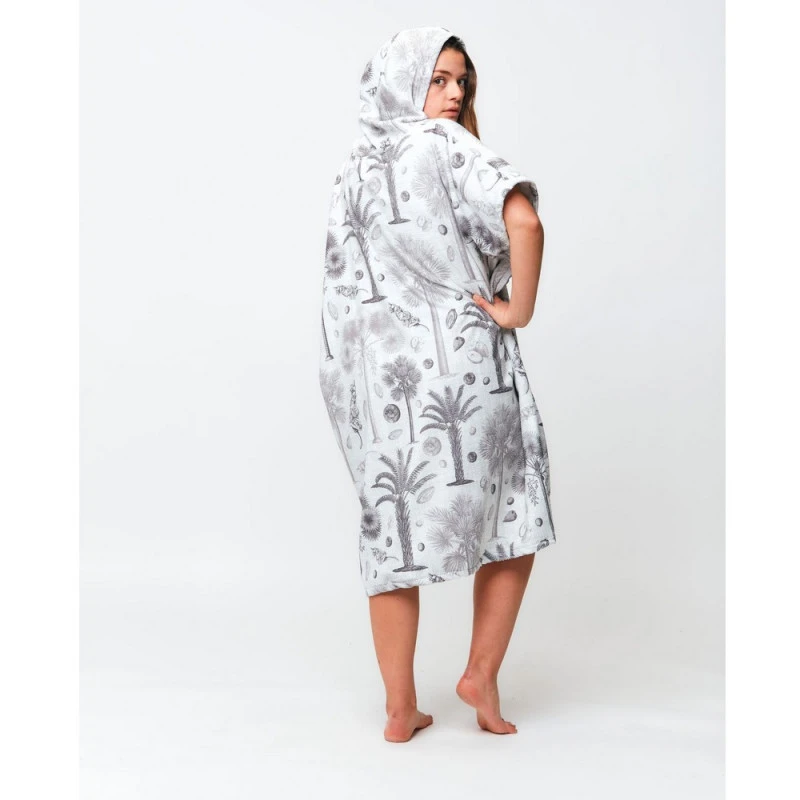 PONCHO AFTER BOTANICAL LIGHT GREY 4 PONCHO AFTER BOTANICAL LIGHT GREY – Image 4